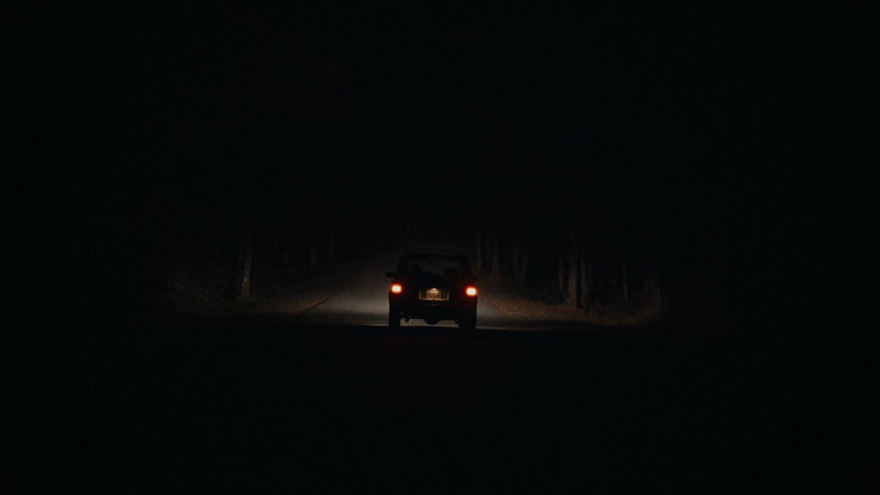 Бесконечное шоссе в никуда: фильм ужасов «It Ends» превращает ночную поездку в космический кошмар